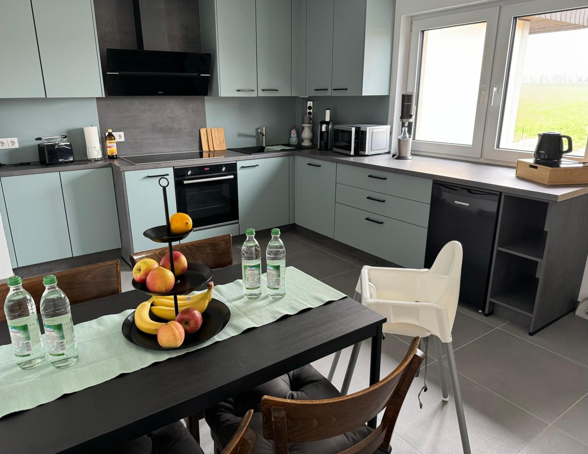 Linden  Modern & Grosszuegig! Ideal Fuer Familie & Arbeit מראה חיצוני תמונה